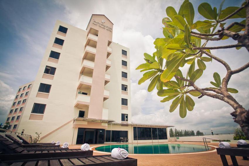 Ploy Palace Hotel Mukdahan Εξωτερικό φωτογραφία